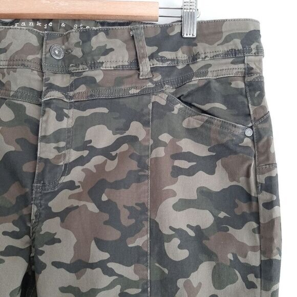 FRANKIE & STELLA Camo Capri Crop Casual Pants Green Sz 18 - Picture 4 of 10